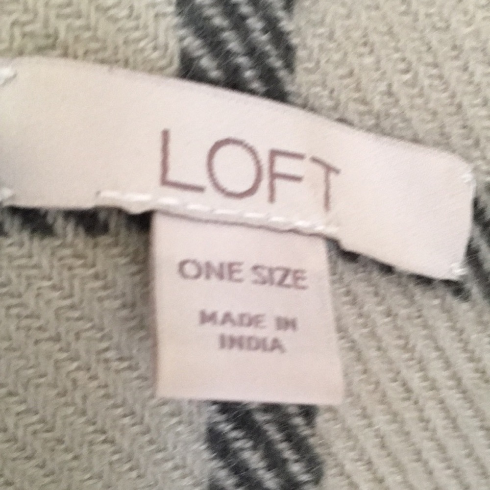 Top - Picture 4 of 4